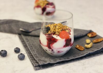 Yoghurt trifle